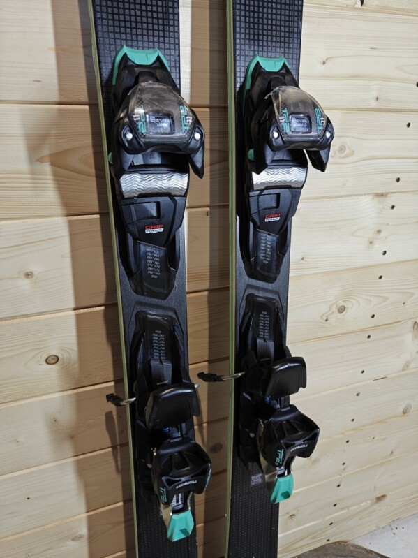 LYŽE NORDICA BELLE DC 78 162CM